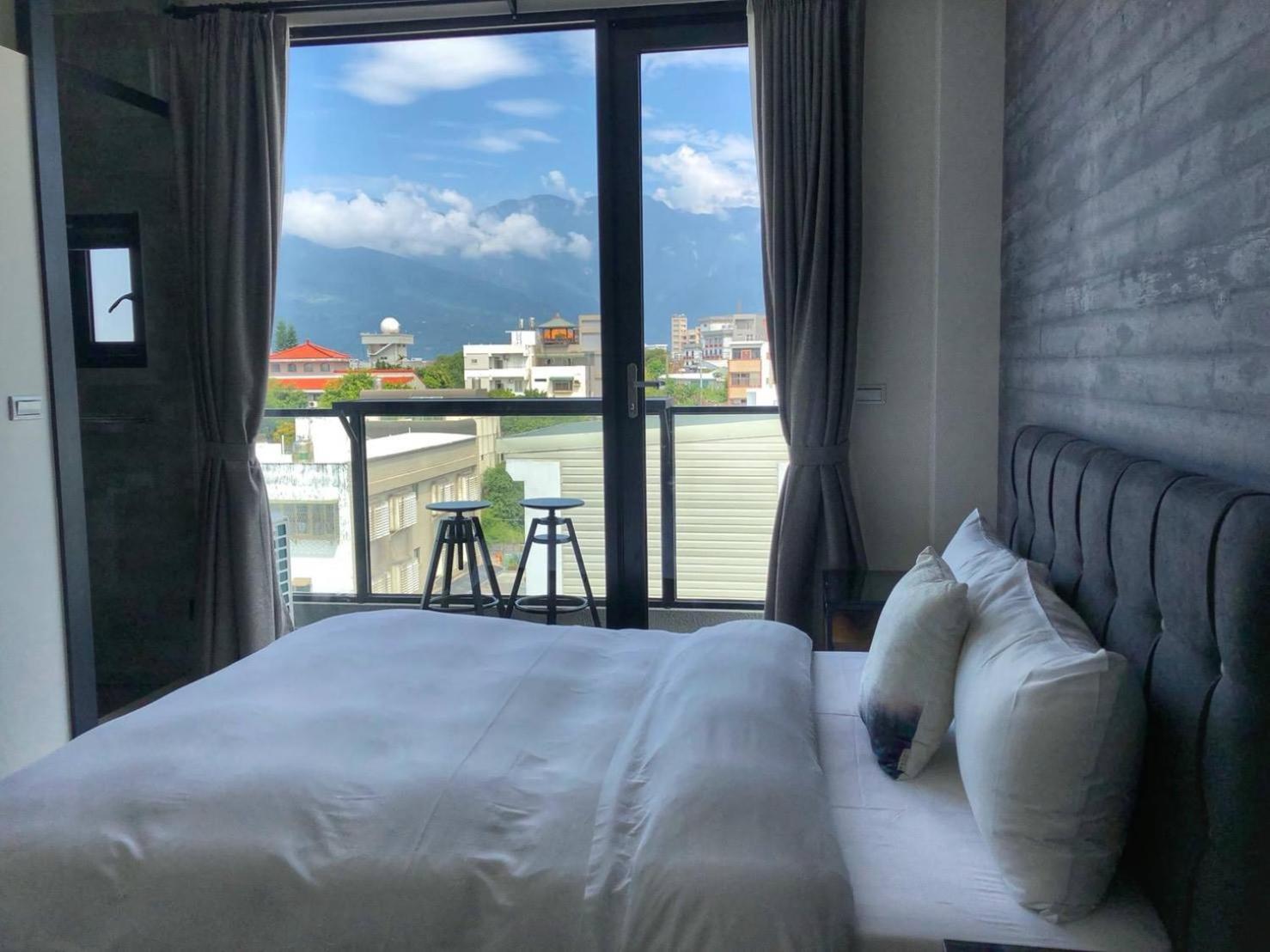 Before Sunrise Seaview B&B Hualien Exterior foto